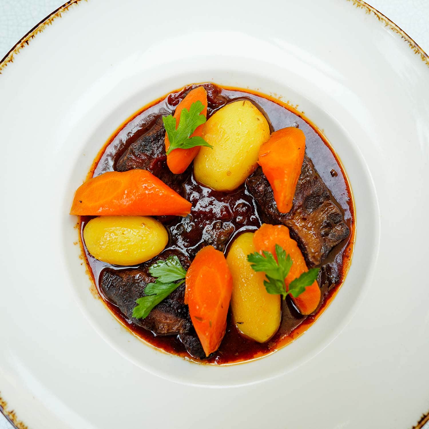 Soupe de légumes aux viandes. Soupe de légumes aux viandes.